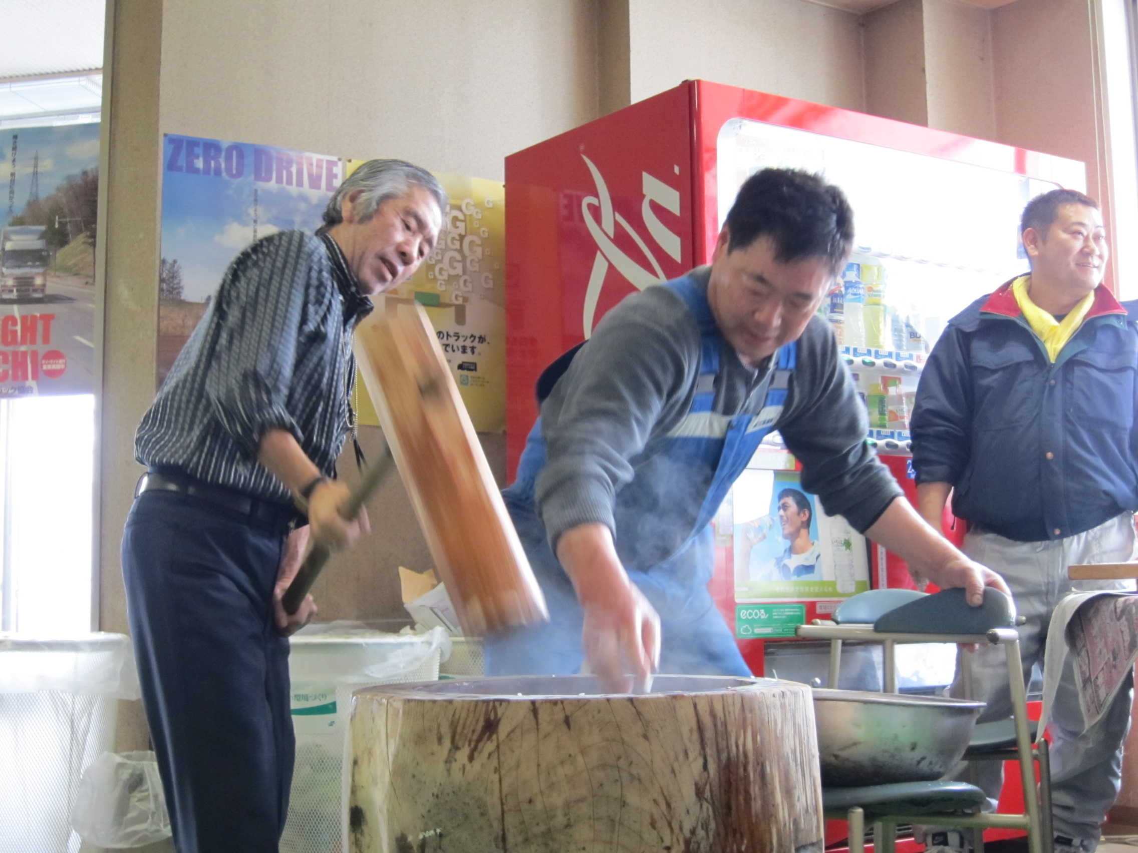 もちつきの様子